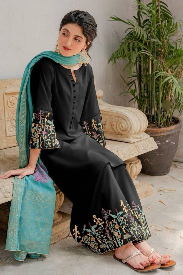 Embroided Lawn 3PC D#4