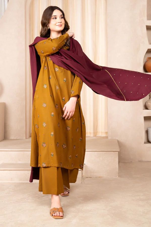 Embroided Lawn 3PC D#24